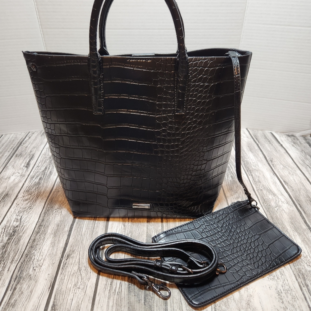 Croc-Embossed Black Tote Bag with Wristlet - Picture 3 of 8